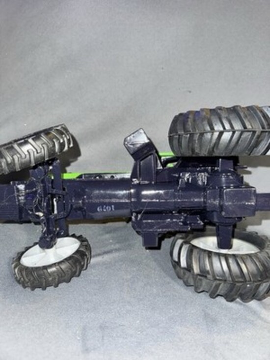 Deutz Allis 9150 AWD Tractor 1/16 Toy Collector Farm Model 1989 Green - Picture 5 of 9